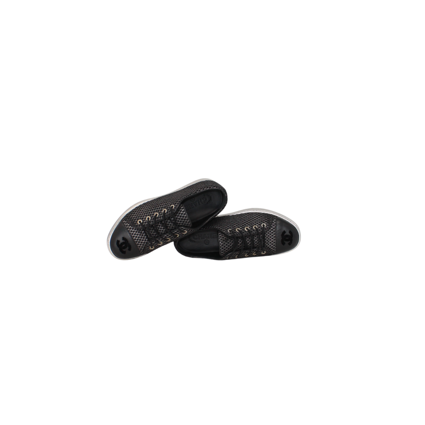 Chanel Interlocking CC Mesh and leather sneakers 37