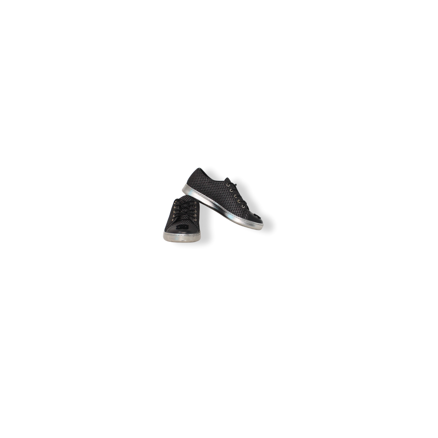 Chanel Interlocking CC Mesh and leather sneakers 37