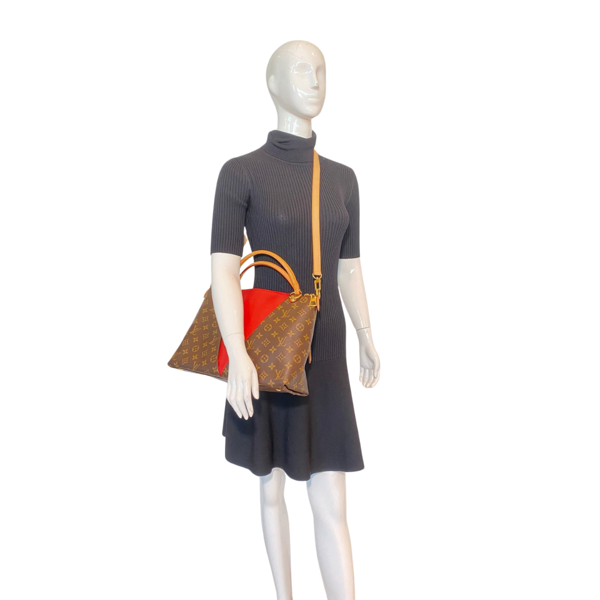 Louis Vuitton Monogram MM V Tote