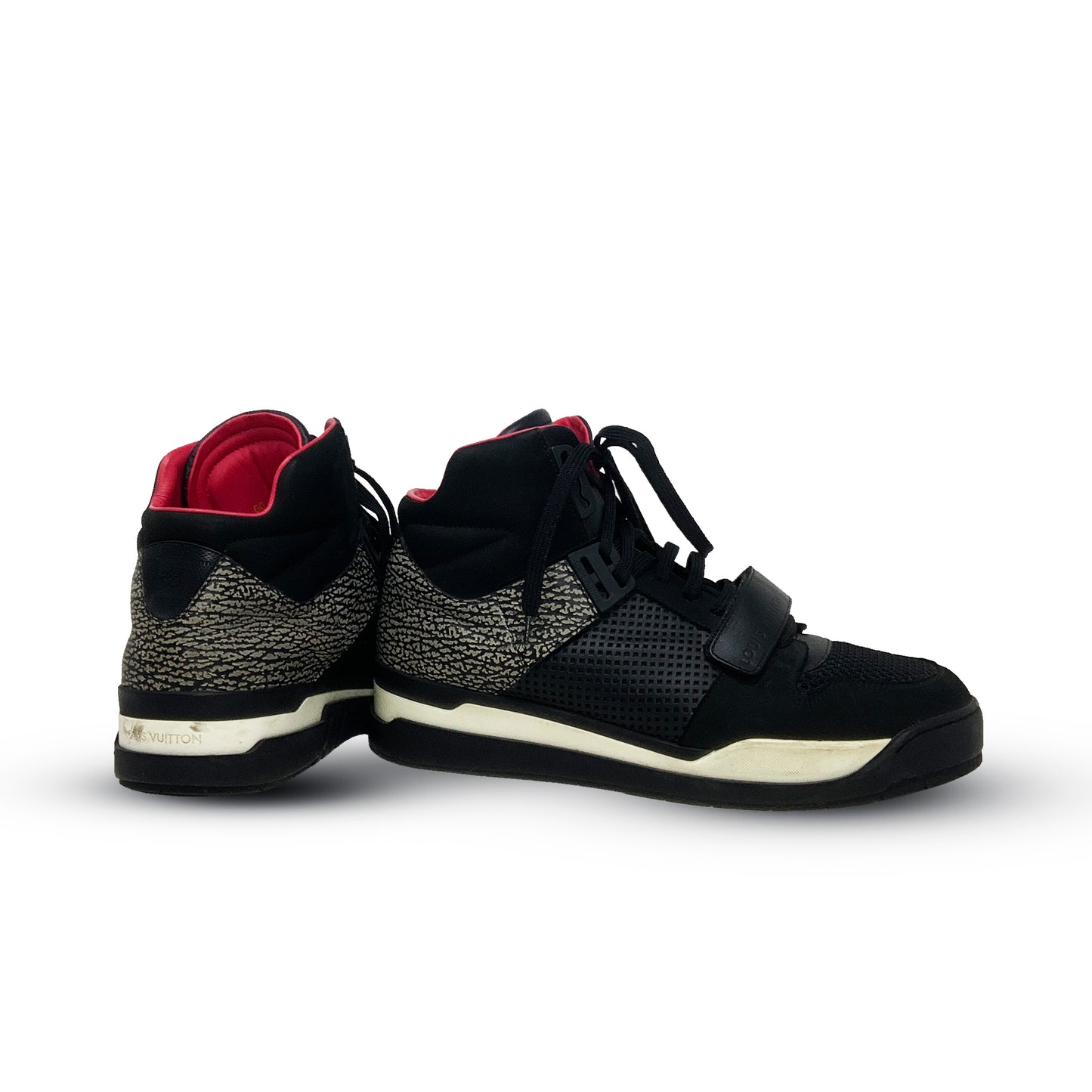 Louis Vuitton 10.5 Black Textured Leather High Top Velcro Trailblazer Sneakers - T. 8 -1/2