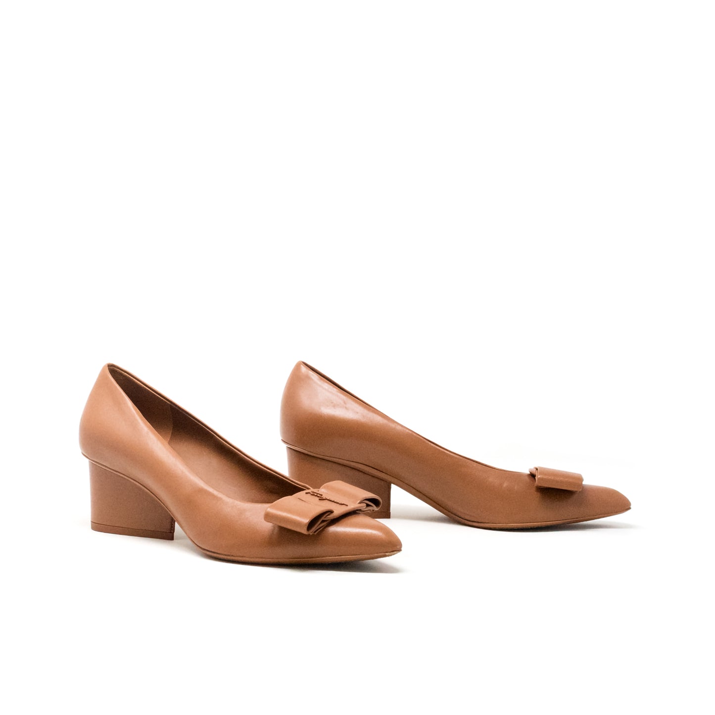 Salvatore Ferragamo Women Viva Pump Talla 7