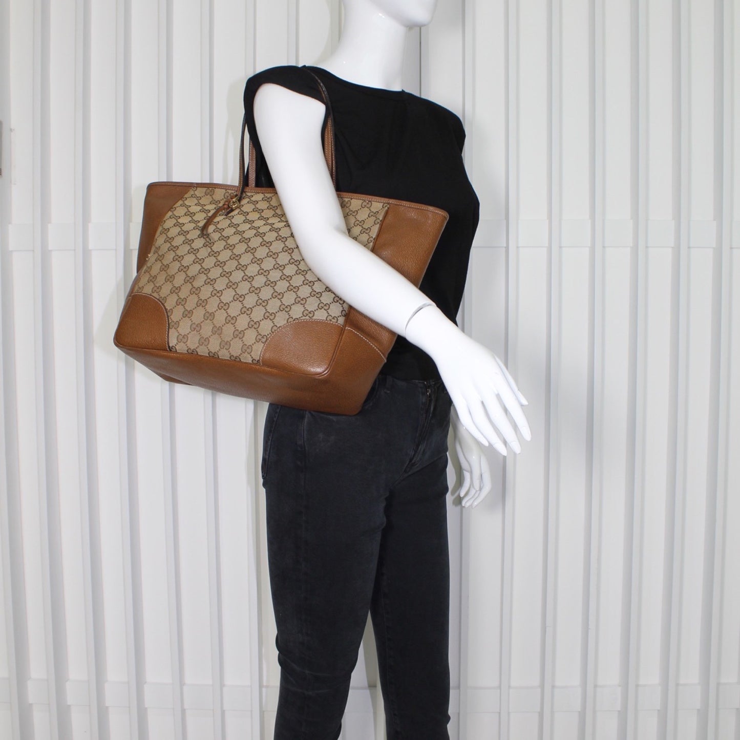 Gucci Monogram Bree Medium Tote Hazel with dustbag