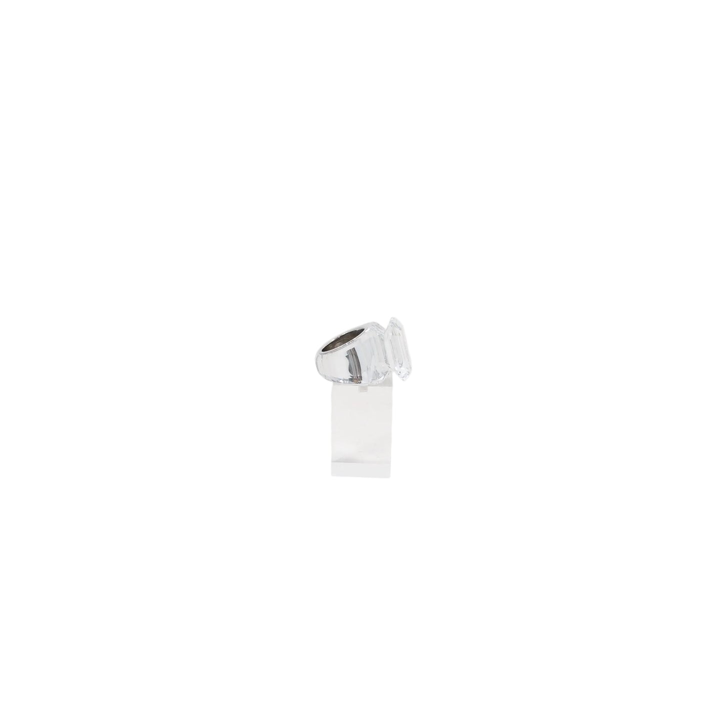 Lucent Cocktail Ring white