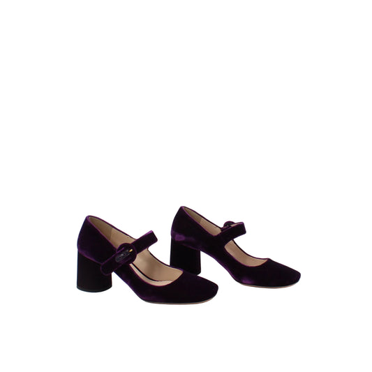 Prada Velvet Pumps  	380	Zapatos
