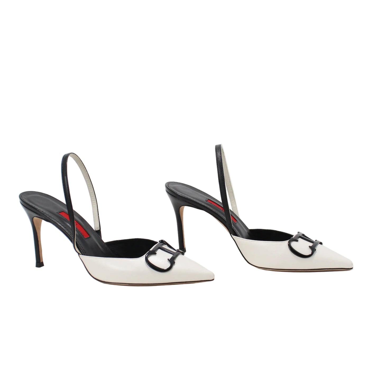 Carolina Herrera Slingback	39