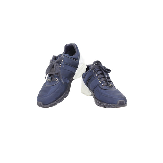 Chanel 40 Navy Nylon sneakers Talla 38.5 with box and dustbag