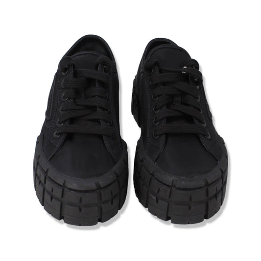 Prada logo platform sneakers  Talla 37  with dustbag